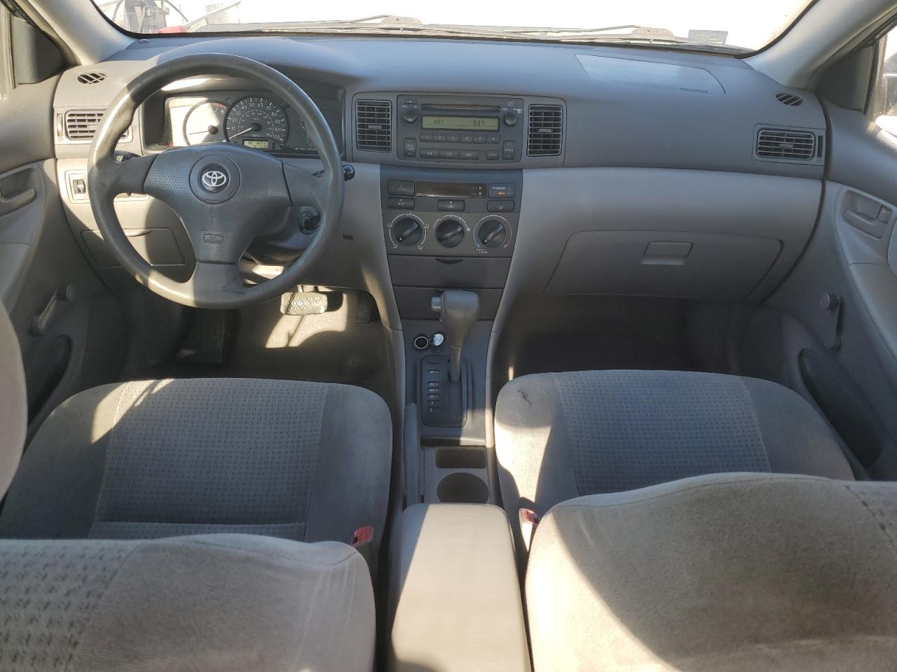 2005 Toyota Corolla VIN 1NXBR32E75Z556598 Copart auction photo, rear end / minor dent/scratches damage thumbnail 8