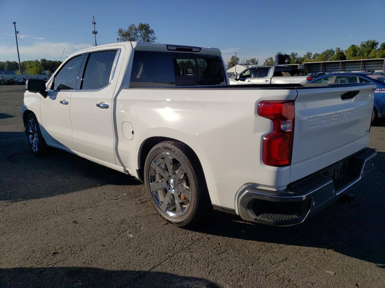 2021 Chevrolet Silverado VIN 1GCUYGED5MZ225692 Copart auction photo, top/roof / front end damage thumbnail 2