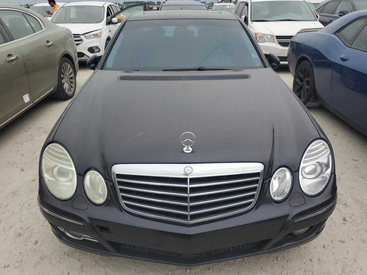 2008 Mercedes-Benz E-klasse VIN WDBUF56X48B233217 Copart auction photo, water/flood damage thumbnail 5
