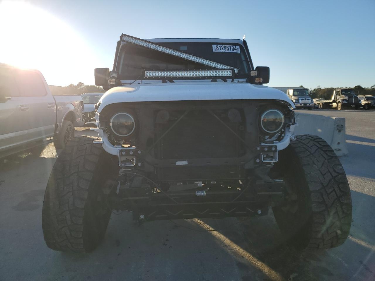 2020 Jeep Gladiator VIN 1C6HJTAG5LL134963 Copart auction photo, front end / rear end damage thumbnail 5