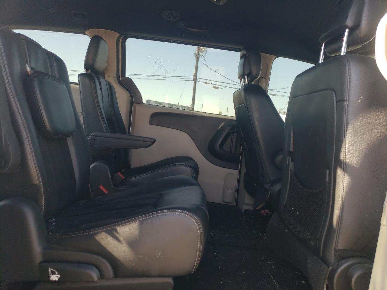 2018 Dodge Caravan VIN 2C4RDGCG4JR222514 Copart auction photo, vandalism damage thumbnail 11
