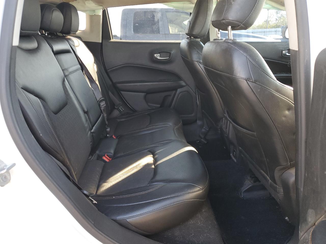 2018 Jeep Compass VIN 3C4NJDBB3JT350347 Copart auction photo, front end damage thumbnail 11