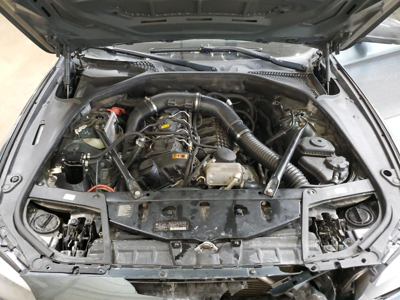 2013 BMW 5er VIN WBAFU7C57DDU74196 Copart auction photo, front end damage thumbnail 12