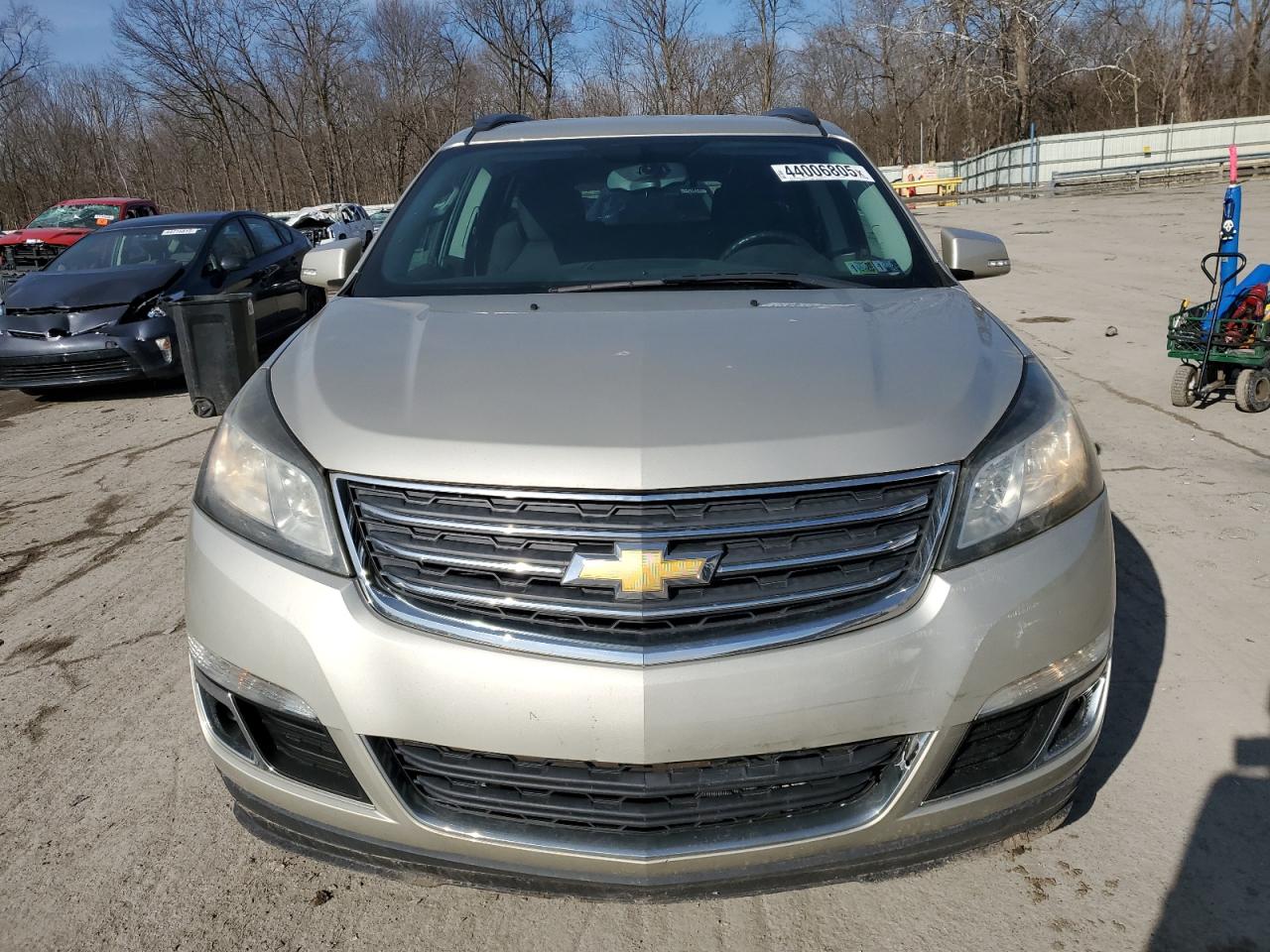 2014 Chevrolet Traverse VIN 1GNKVGKD7EJ240268 Copart auction photo, all over damage thumbnail 5