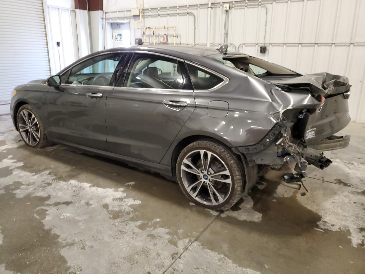 2020 Ford Fusion VIN 3FA6P0D9XLR115259 Copart auction photo, rear end damage thumbnail 2