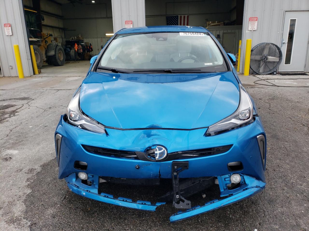 2020 Toyota Prius VIN JTDL9RFU9L3019067 Copart auction photo, front end / side damage thumbnail 5