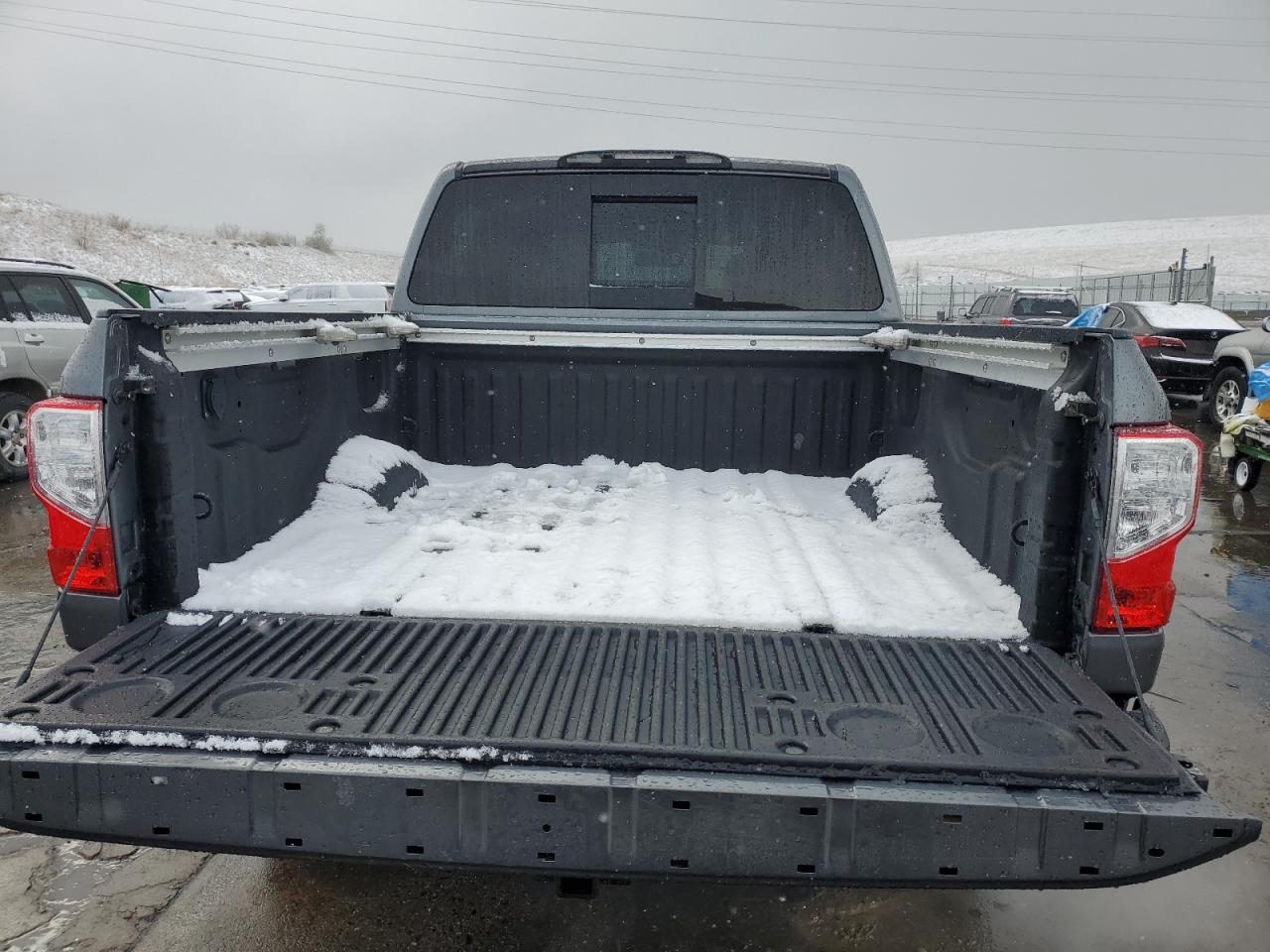 2018 Nissan Titan VIN 1N6AA1E51JN536680 Copart auction photo, front end / side damage thumbnail 6