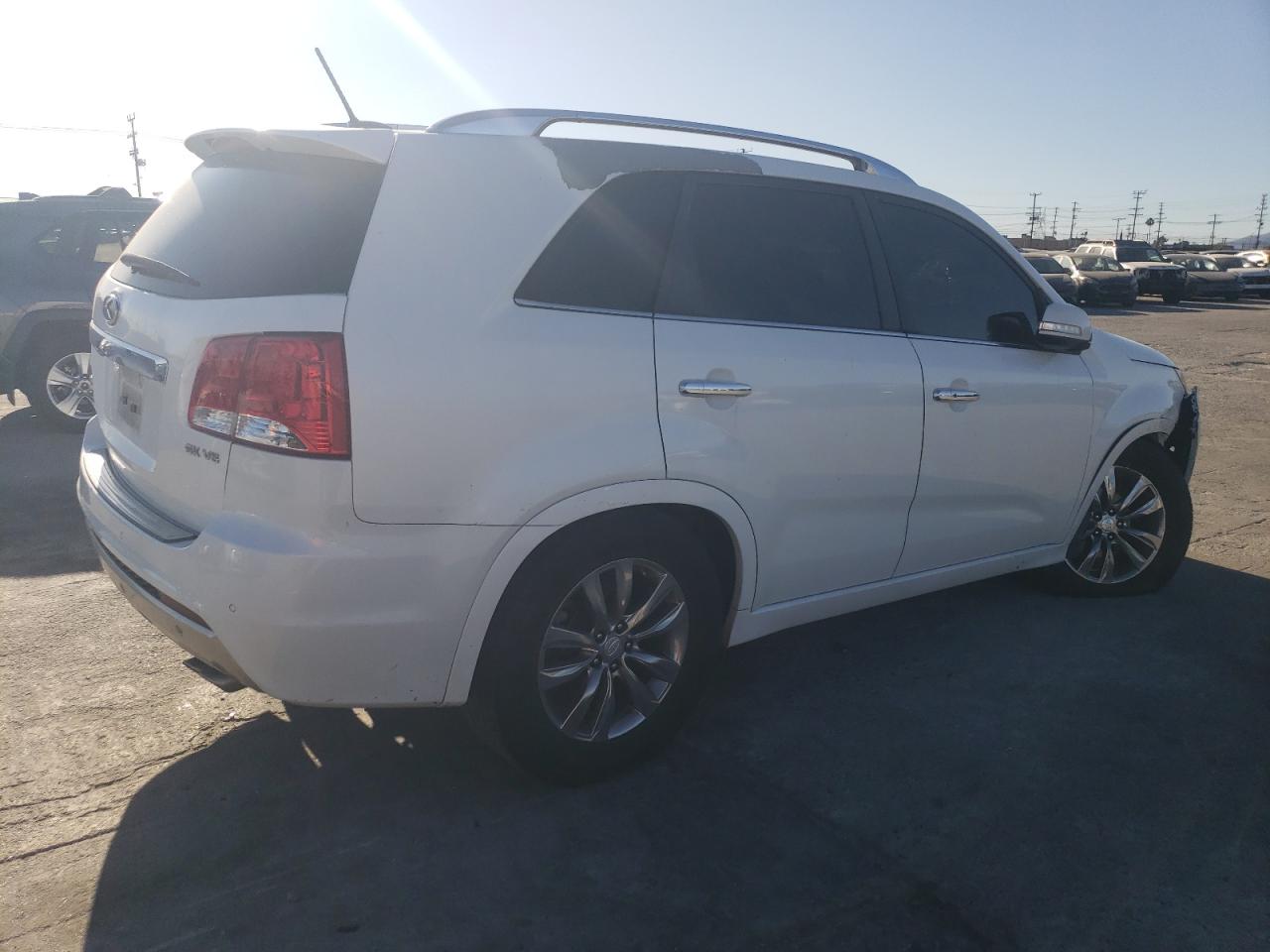 2013 KIA Sorento VIN 5XYKW4A24DG378675 Copart auction photo, front end damage thumbnail 3