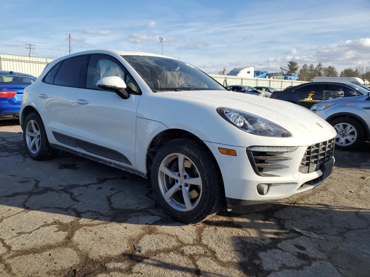 2017 Porsche Macan VIN WP1AA2A50HLB04584 Copart auction photo, side / top/roof damage thumbnail 4