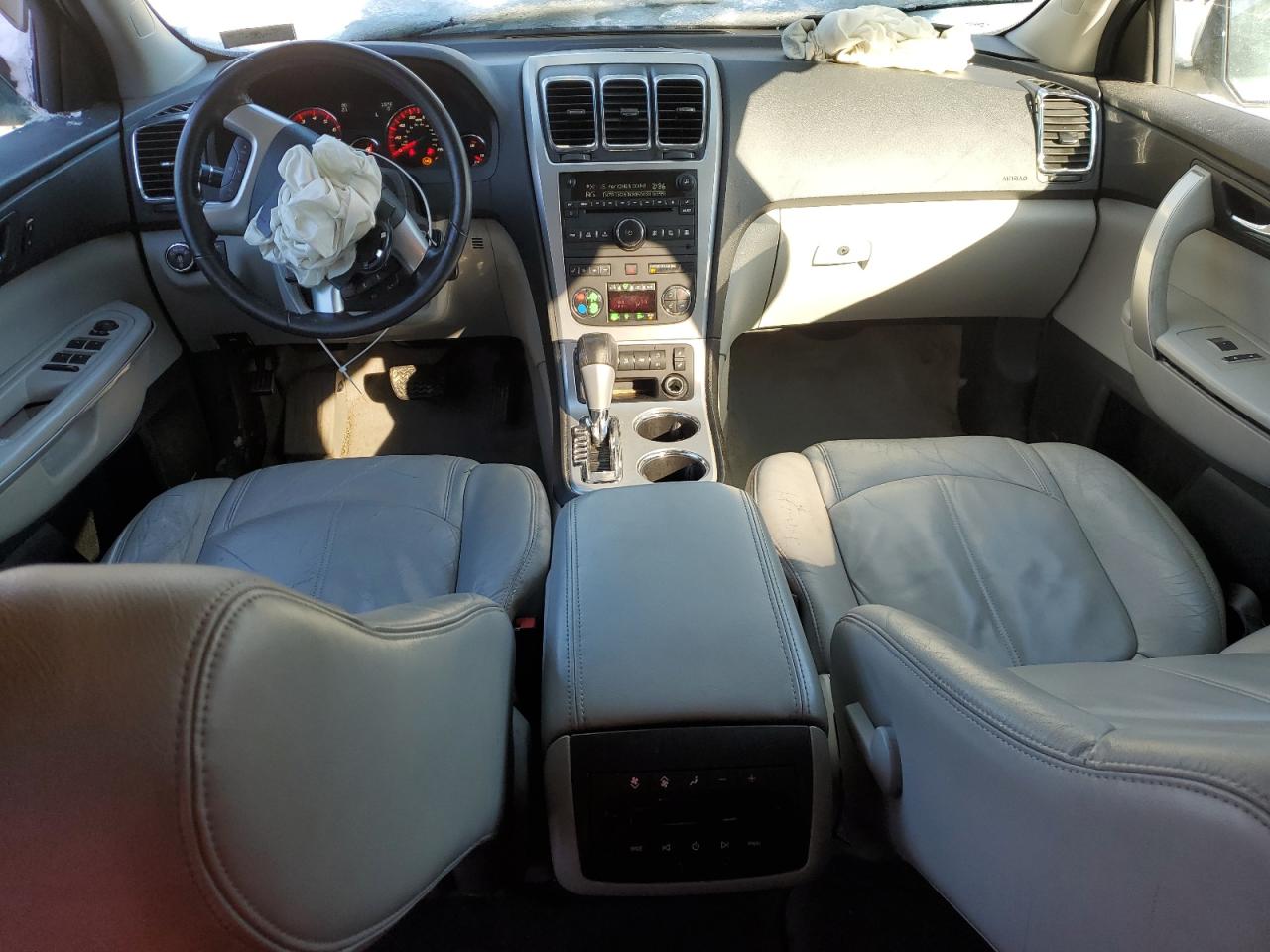 2011 GMC Acadia VIN 1GKKVRED5BJ113194 Copart auction photo, front end / hail damage thumbnail 8