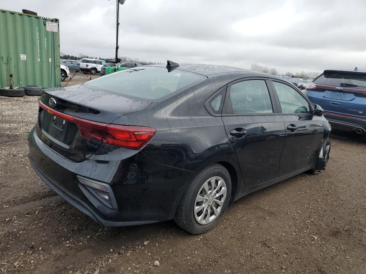 2021 KIA Forte VIN 3KPF24AD9ME286330 Copart auction photo, front end damage thumbnail 3