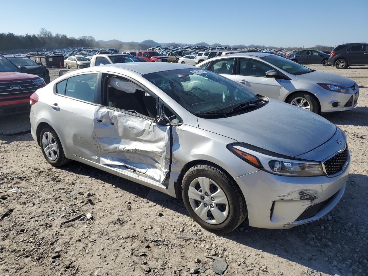 2017 KIA Forte VIN 3KPFK4A77HE117021 Copart auction photo, front end / side damage thumbnail 4