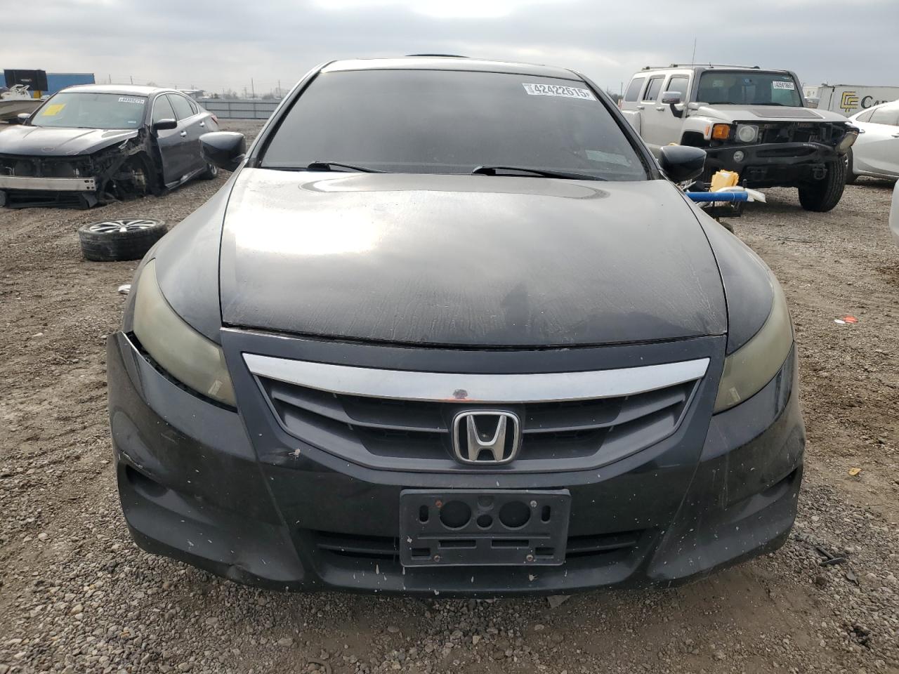 2011 Honda Accord VIN 1HGCS2B89BA000101 Copart auction photo, vandalism / minor dent/scratches damage thumbnail 5