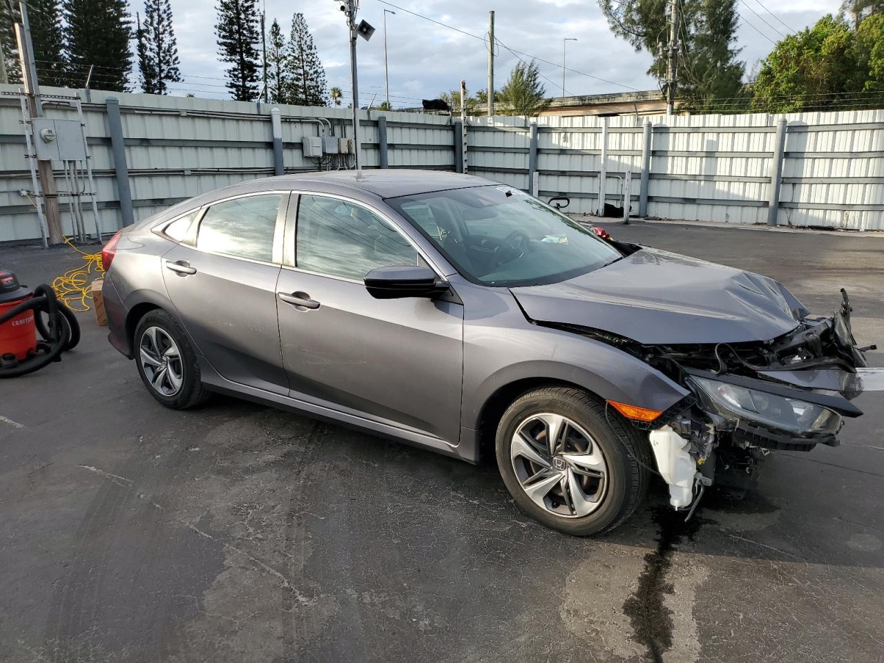 2020 Honda Civic VIN 2HGFC2F60LH528955 Copart auction photo, front end damage thumbnail 4