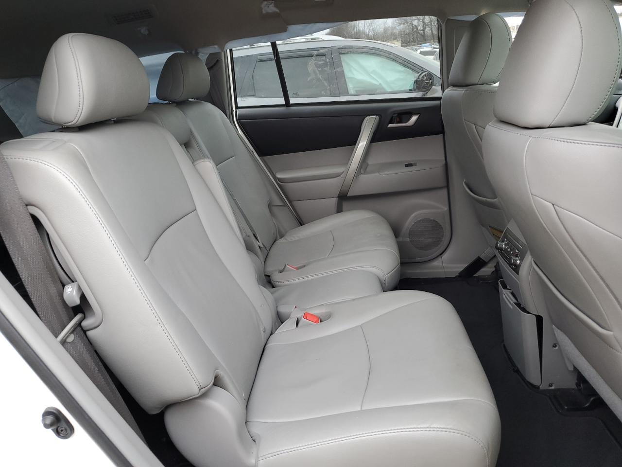 2013 Toyota Highlander VIN 5TDZK3EH7DS125162 Copart auction photo, front end / side damage thumbnail 11