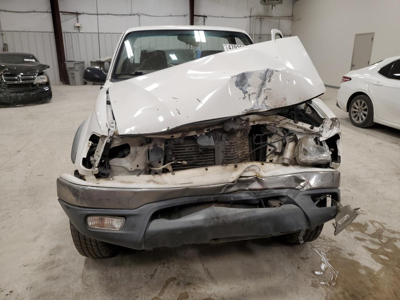 2002 Toyota Tacoma VIN 5TENM92N12Z005167 Copart auction photo, front end damage thumbnail 5
