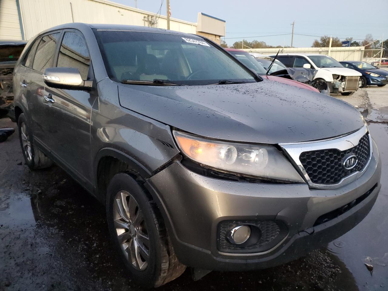 2011 KIA Sorento VIN 5XYKU4A22BG022275 Copart auction photo, front end damage thumbnail 4