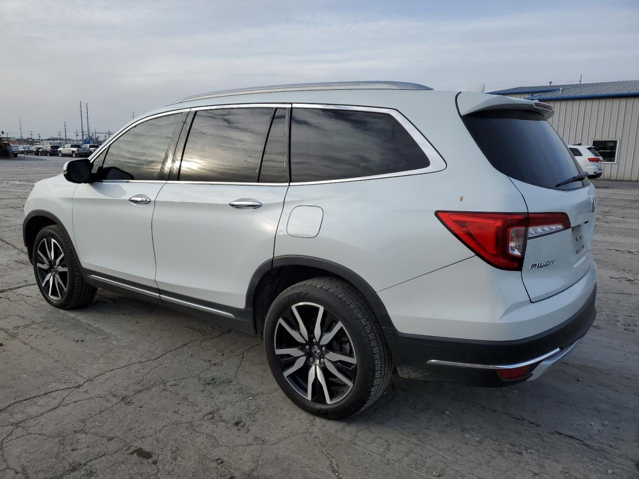 2021 Honda Pilot VIN 5FNYF6H07MB090666 Copart auction photo, front end damage thumbnail 2