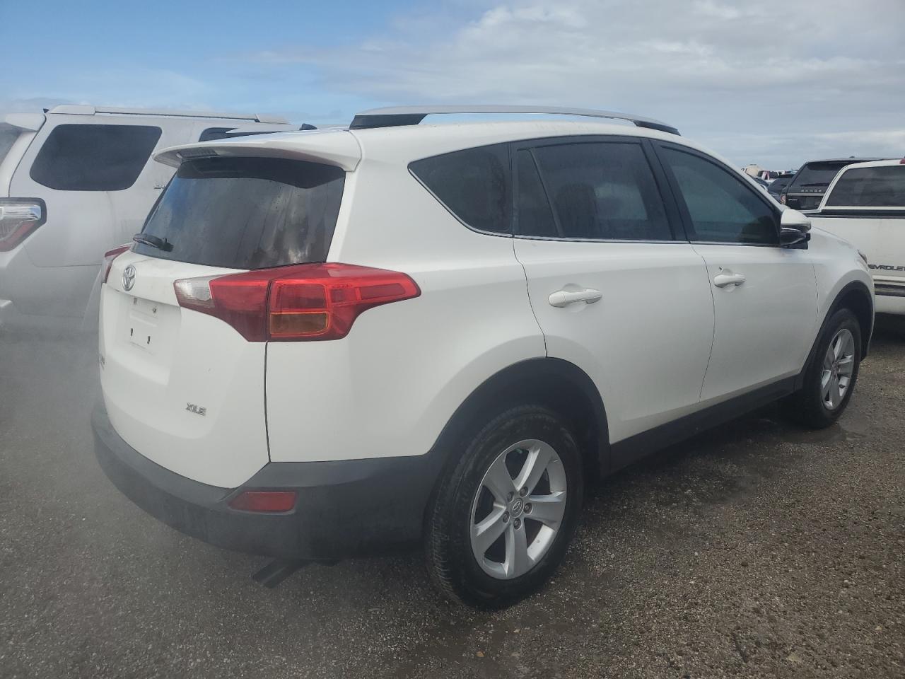 2013 Toyota RAV 4 VIN JTMWFREVXDD006047 Copart auction photo, water/flood damage thumbnail 3
