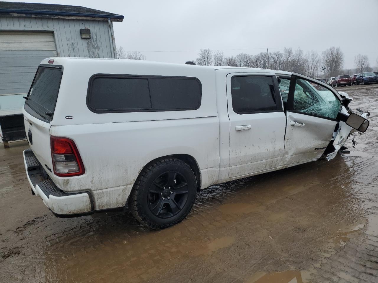 2022 RAM 1500 VIN 1C6SRFFM7NN375140 Copart auction photo, front end / side damage thumbnail 3