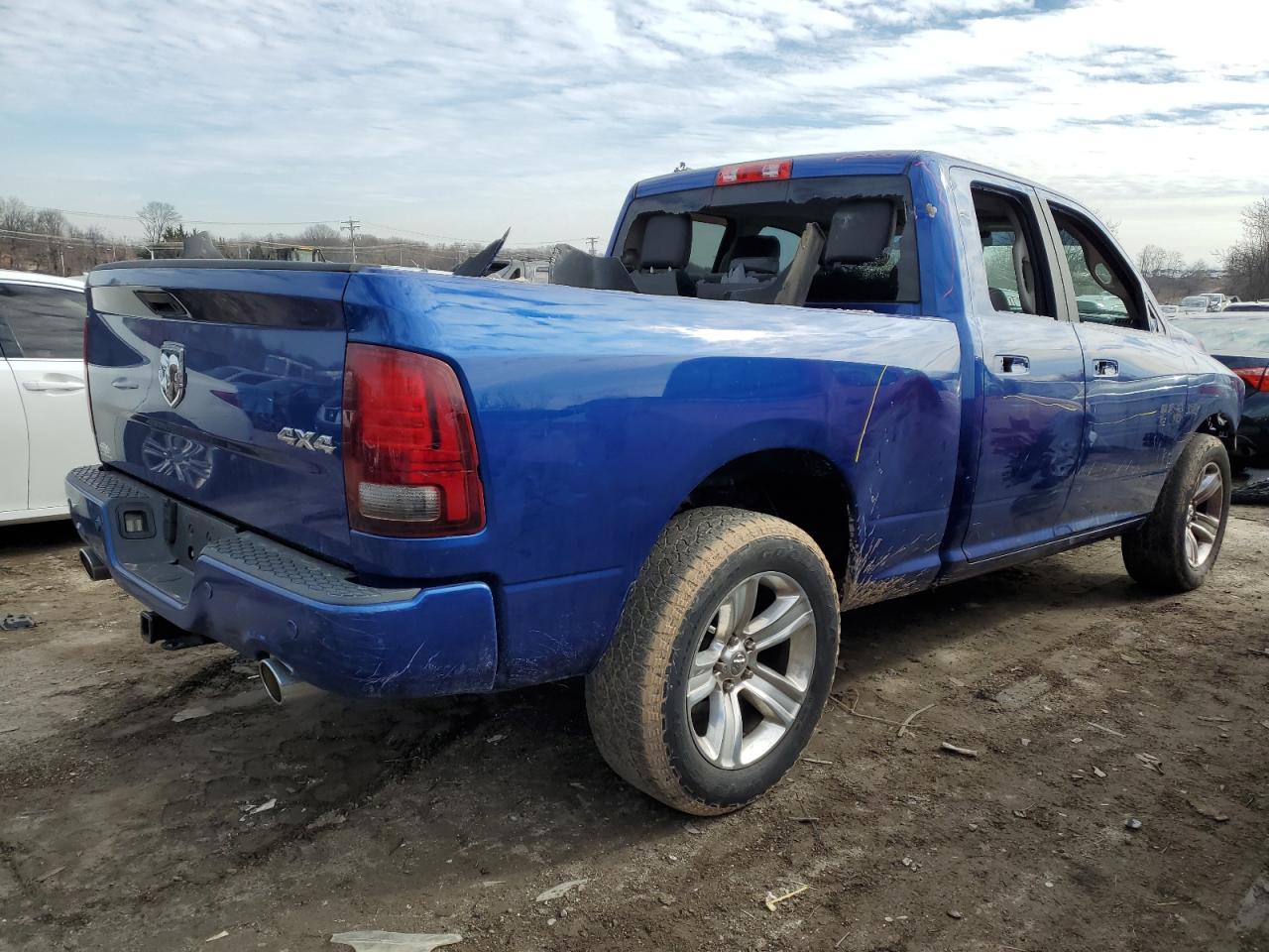 2015 RAM 1500 VIN 1C6RR7HT5FS652668 Copart auction photo, front end / side damage thumbnail 3