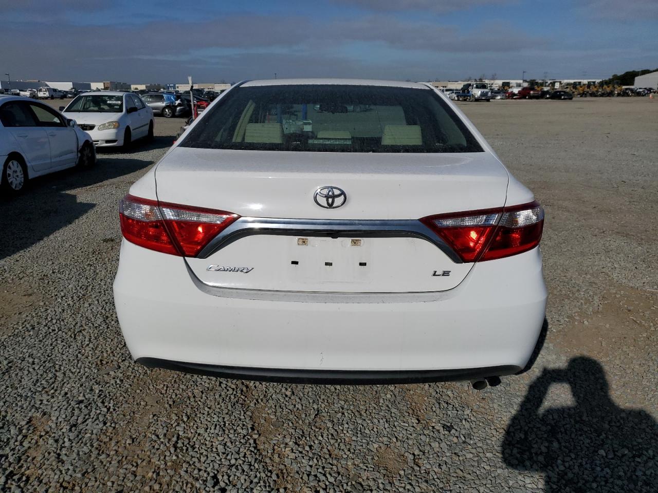 2015 Toyota Camry VIN 4T1BF1FK2FU040583 Copart auction photo, front end damage thumbnail 6