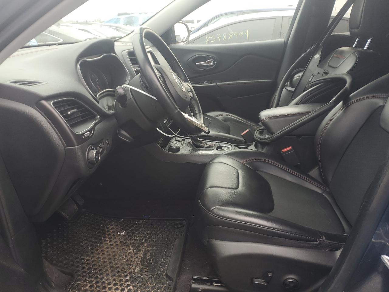 2019 Jeep Cherokee VIN 1C4PJMBX9KD107539 Copart auction photo, side damage thumbnail 7