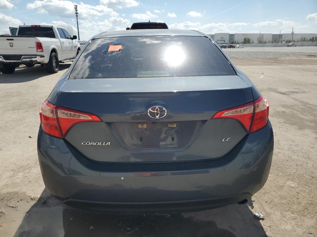 2017 Toyota Corolla VIN 5YFBURHE2HP575512 Copart auction photo, front end / rear end damage thumbnail 6