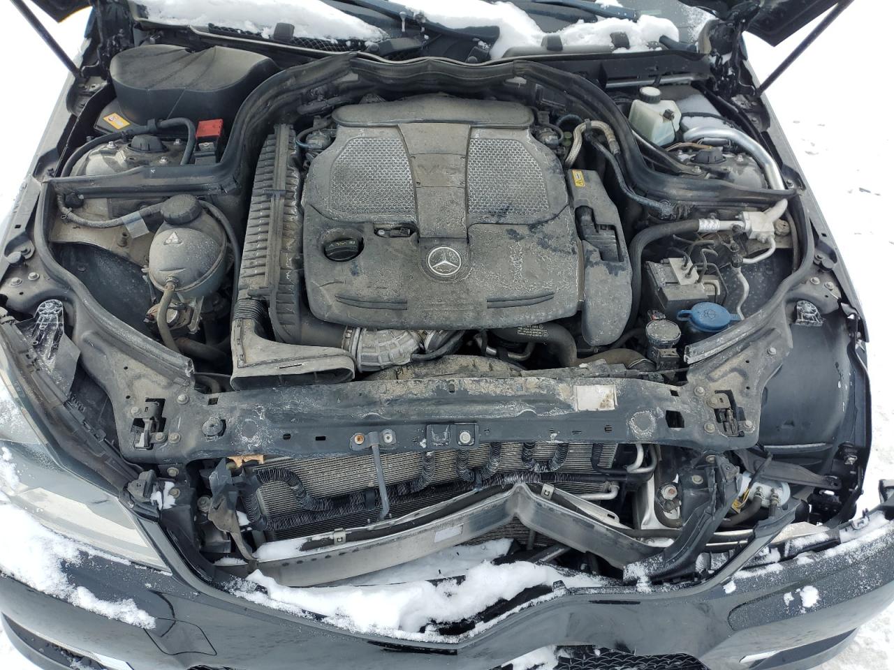 2013 Mercedes-Benz C-klasse VIN WDDGF8AB7DA797512 Copart auction photo, front end damage thumbnail 11