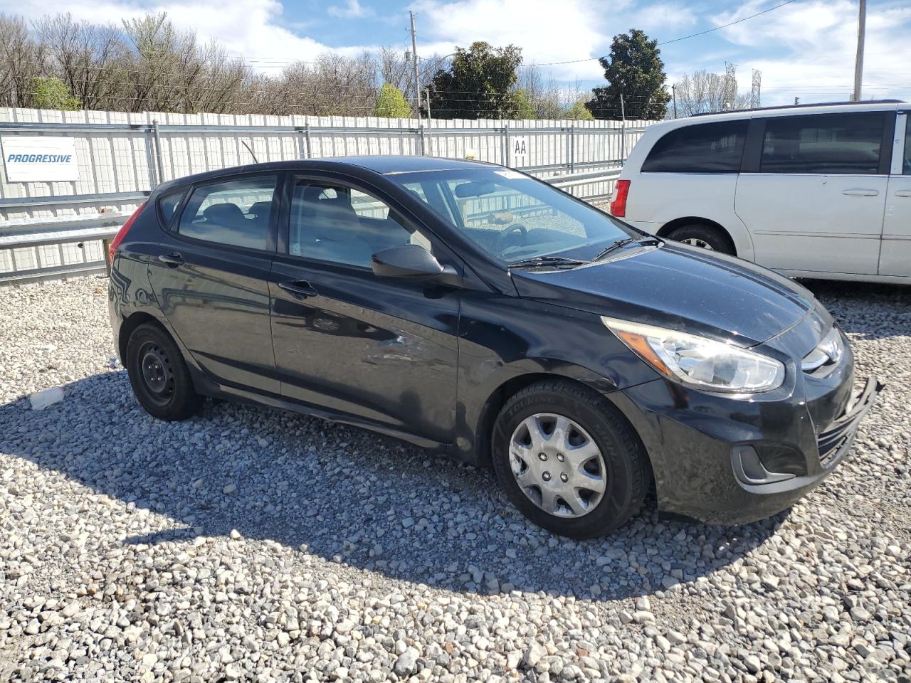 2016 Hyundai Accent VIN KMHCT5AE0GU251563 Copart auction photo, minor dent/scratches / front end damage thumbnail 4