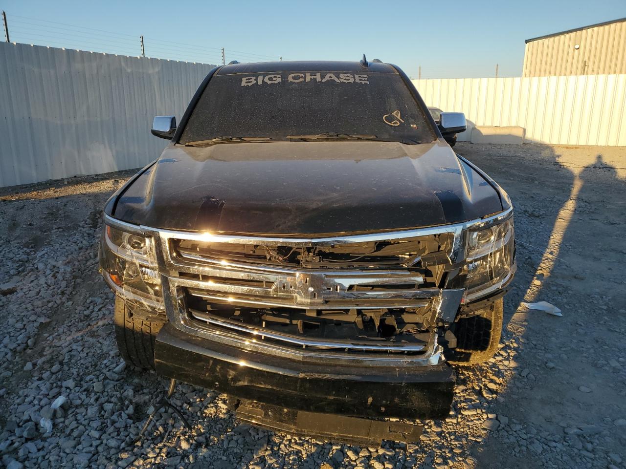 2017 Chevrolet Suburban VIN 1GNSKJKC5HR303600 Copart auction photo, front end / rear end damage thumbnail 5