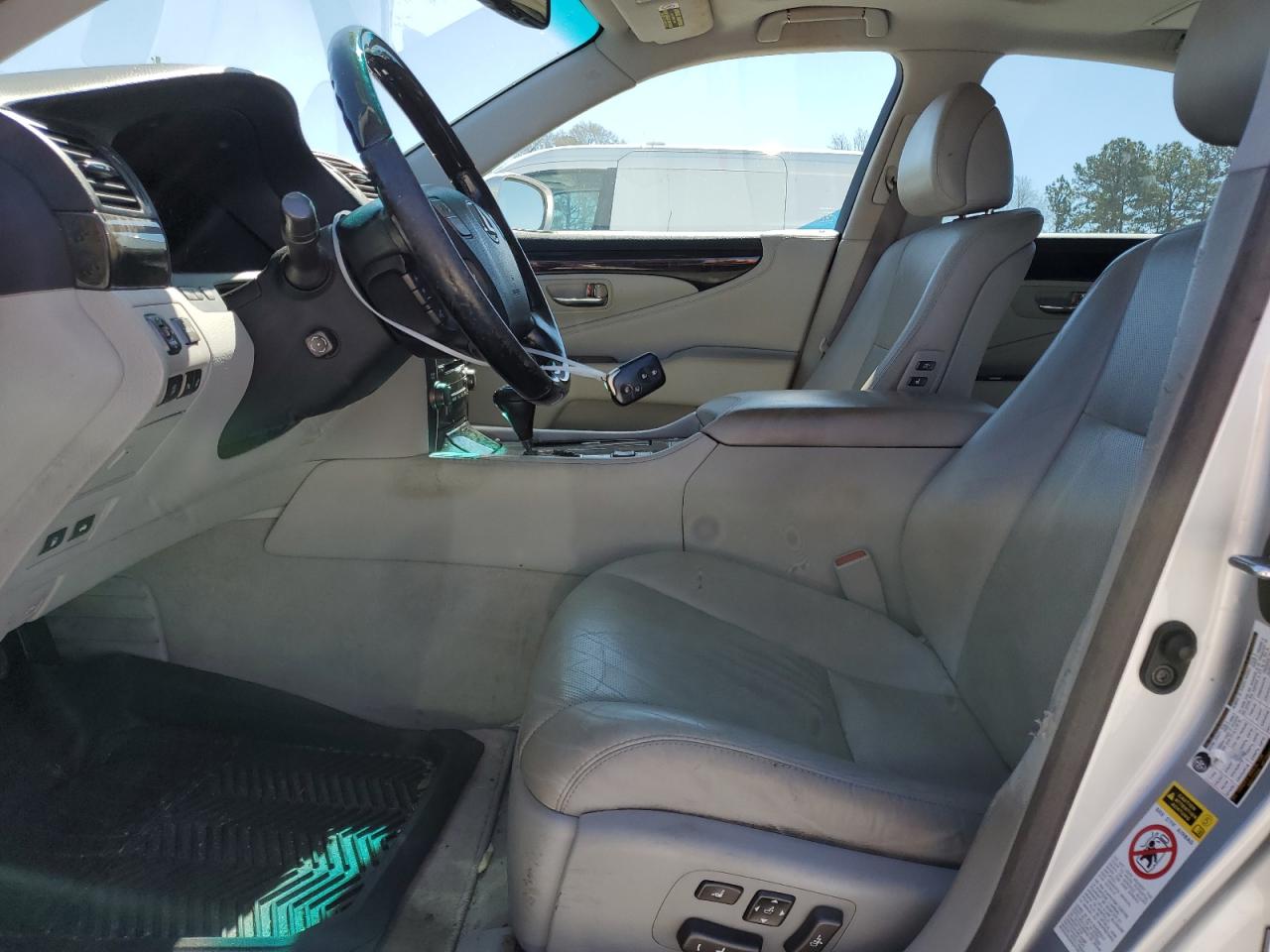 2008 Lexus LS VIN JTHBL46F285075475 Copart auction photo, minor dent/scratches damage thumbnail 7