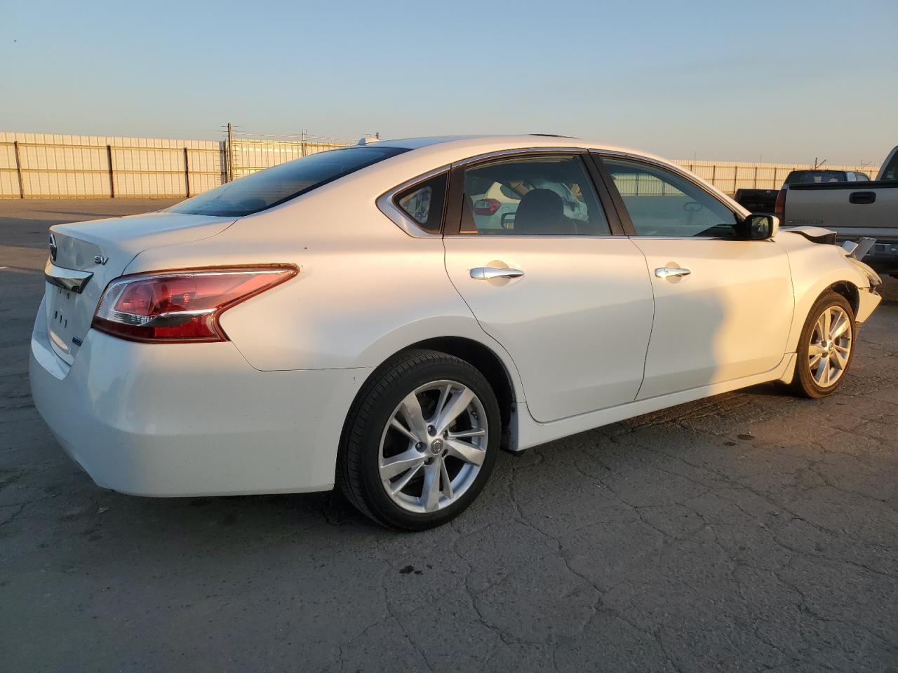 2013 Nissan Altima VIN 1N4AL3AP2DN515914 Copart auction photo, front end damage thumbnail 3