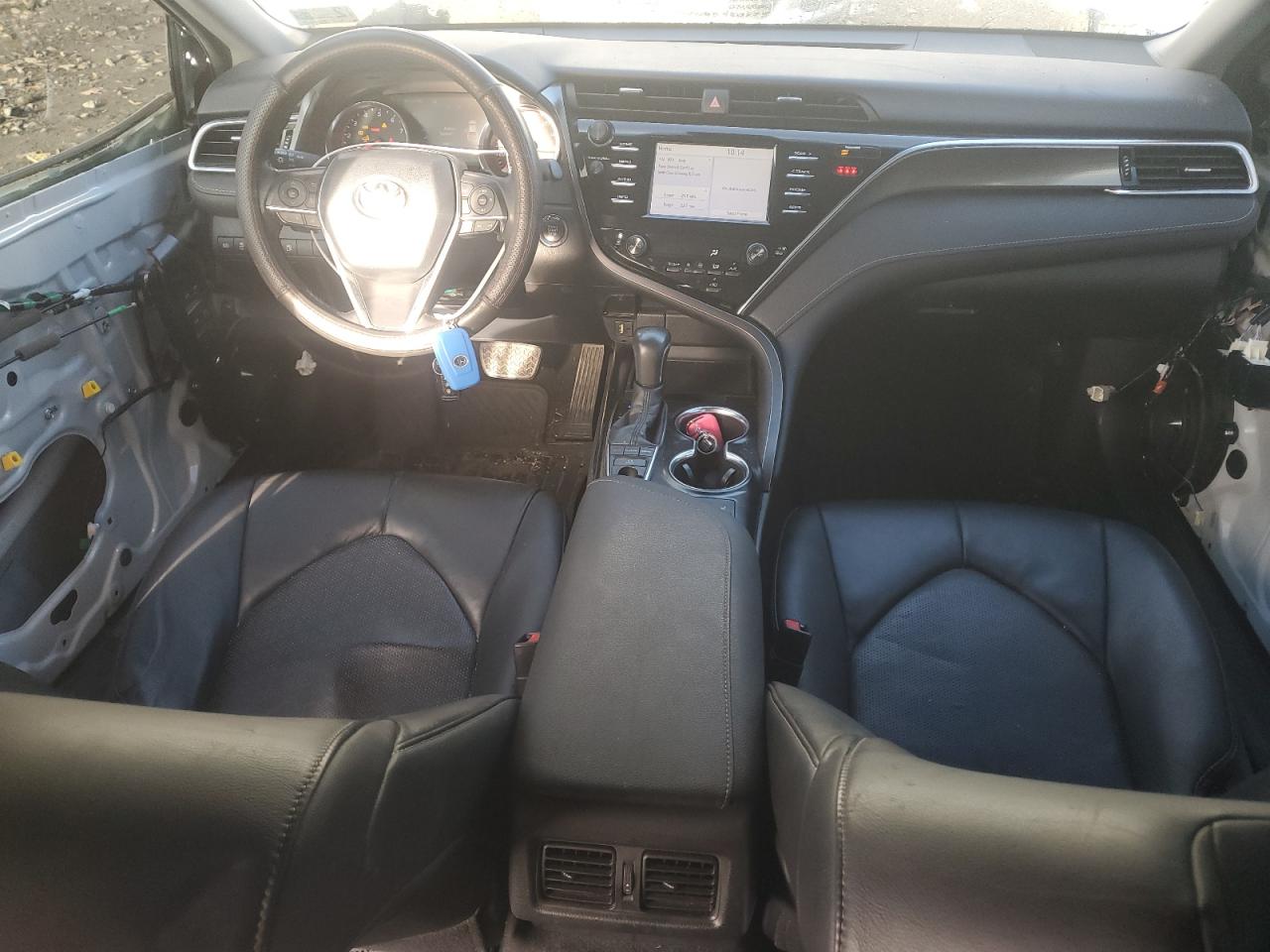 2018 Toyota Camry VIN 4T1B61HKXJU075894 Copart auction photo, front end / minor dent/scratches damage thumbnail 8