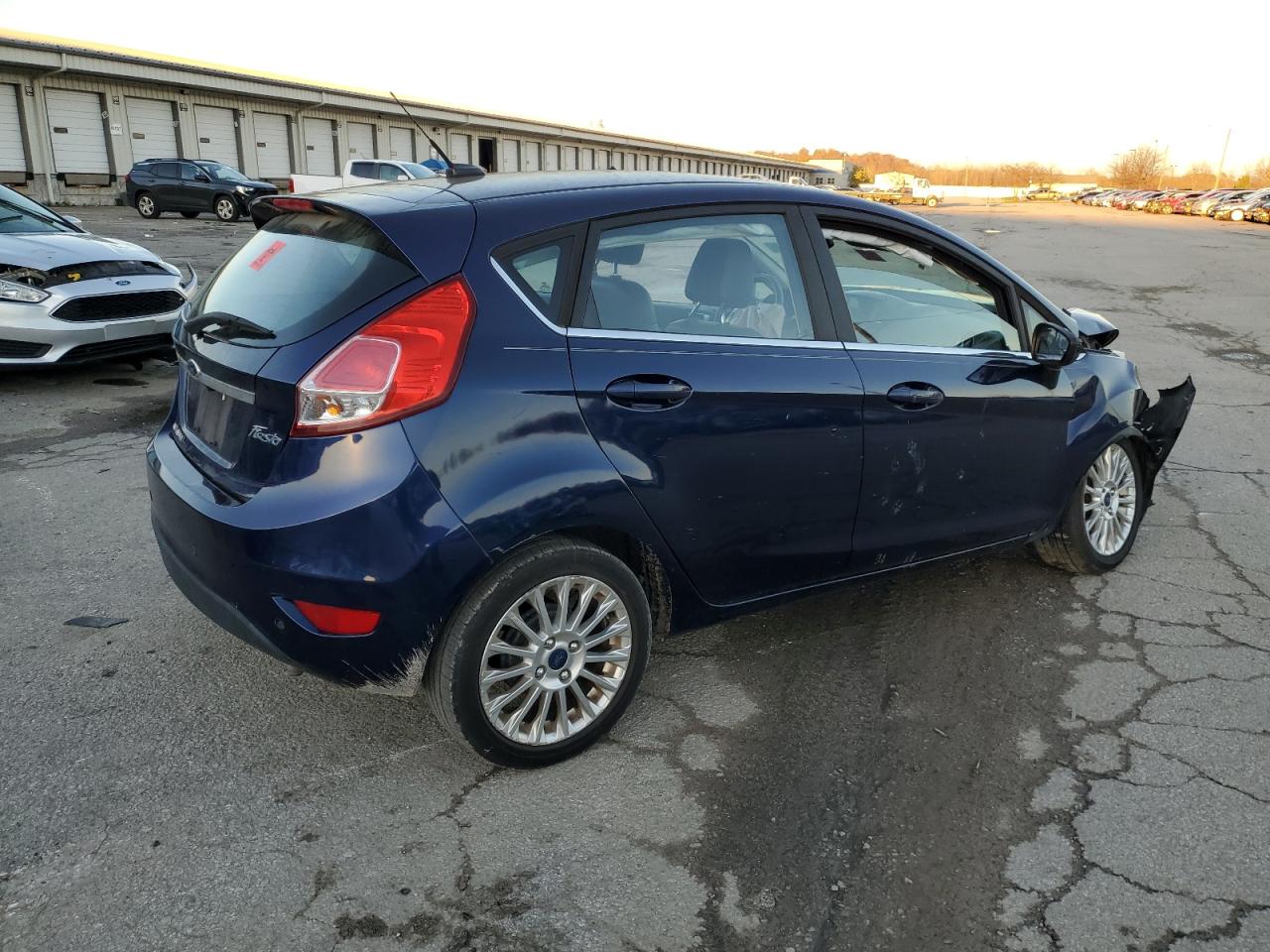 2016 Ford Fiesta VIN 3FADP4FJ1GM163161 Copart auction photo, front end / minor dent/scratches damage thumbnail 3