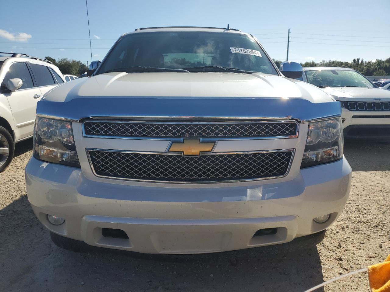 2012 Chevrolet Avalanche VIN 3GNTKGE70CG195269 Copart auction photo, water/flood damage thumbnail 5