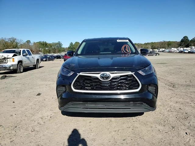 2022 Toyota Highlander VIN 5TDCZRAHXNS127628 Copart auction photo, side / minor dent/scratches damage thumbnail 12