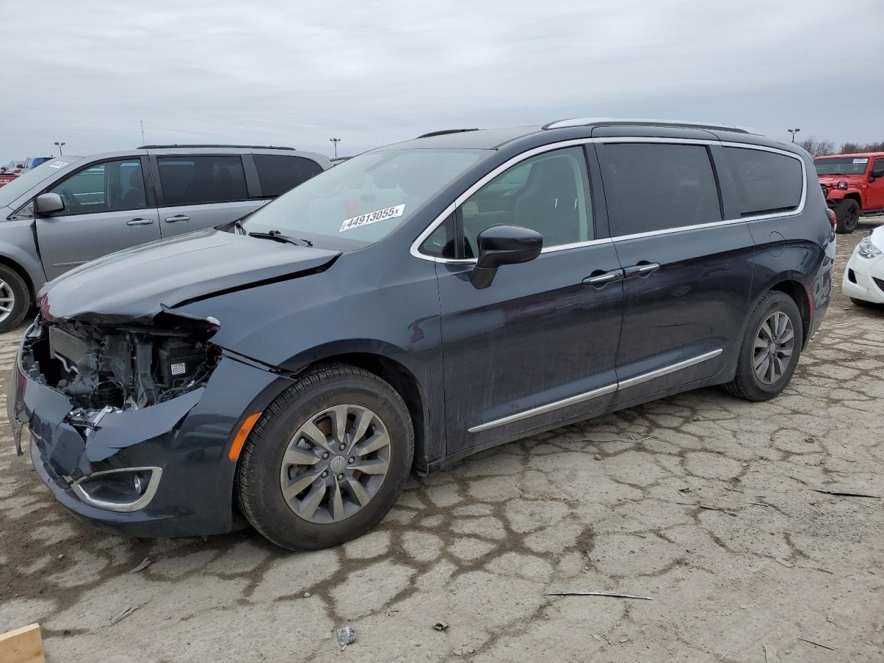2020 Chrysler Pacifica VIN 2C4RC1EG3LR172818