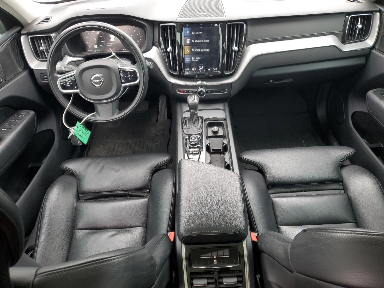 2019 Volvo XC60 VIN LYV102DL2KB237373 Copart auction photo, side / hail damage thumbnail 8