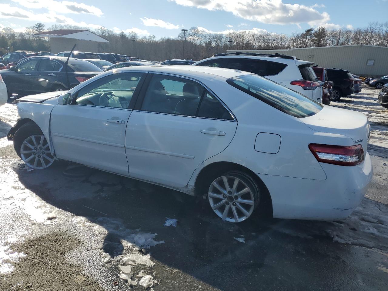 2011 Toyota Camry VIN 4T1BK3EK0BU616934 Copart auction photo, front end / side damage thumbnail 2