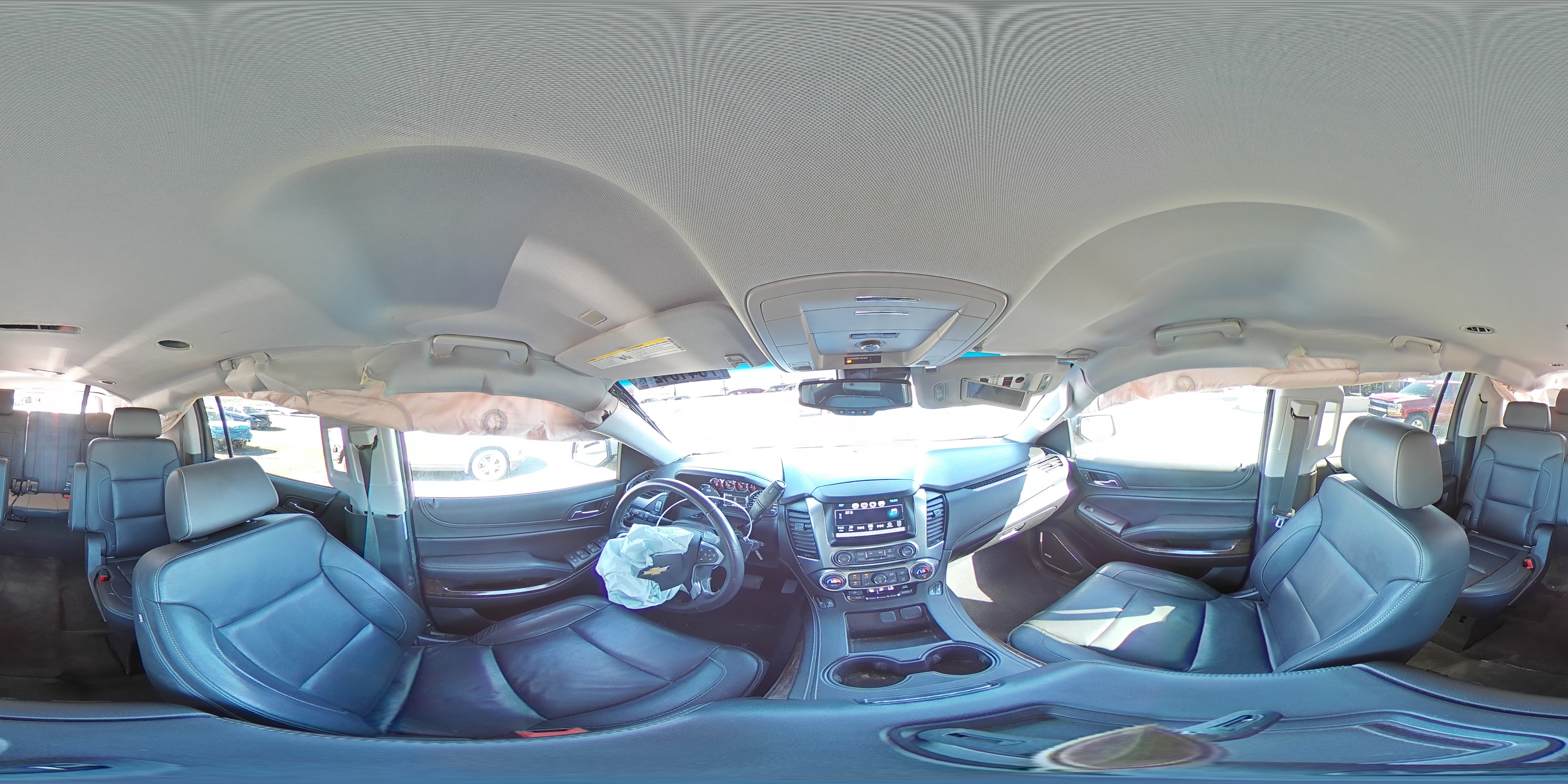 2018 Chevrolet Suburban VIN 1GNSCHKC7JR272765 Copart auction photo, rear end / front end damage thumbnail 14