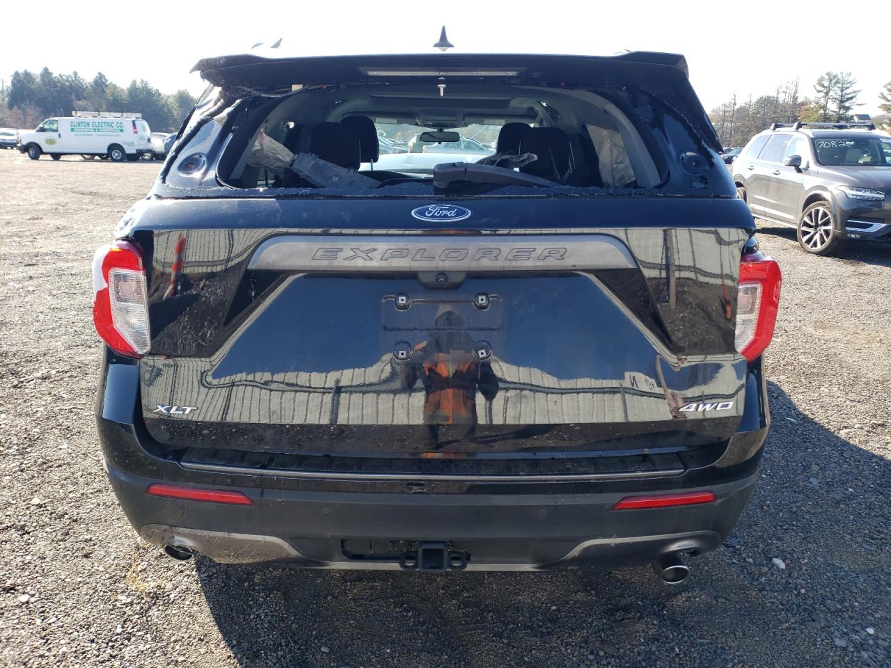 2022 Ford Explorer VIN 1FMSK8DH7NGB13794 Copart auction photo, all over / minor dent/scratches damage thumbnail 6