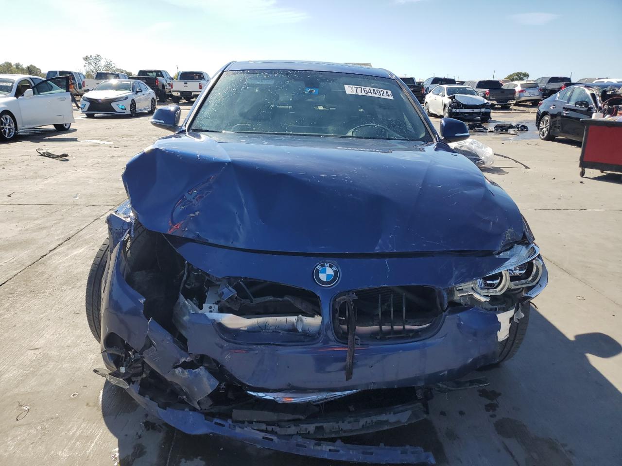 2018 BMW 3er VIN WBA8B9G55JNV00305 Copart auction photo, all over damage thumbnail 5
