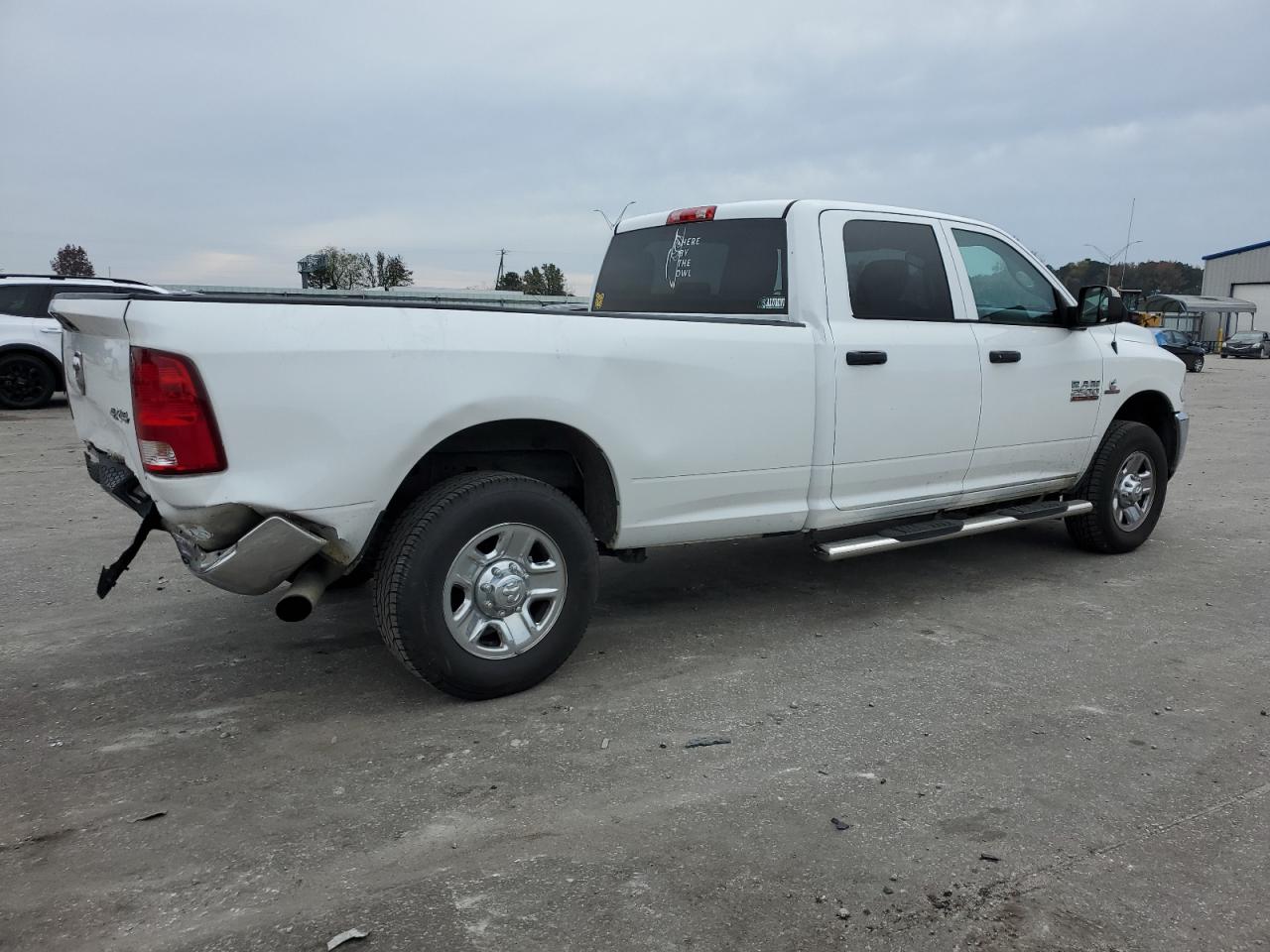 2014 RAM 2500 VIN 3C6UR5HL9EG165073 Copart auction photo, rear end damage thumbnail 3