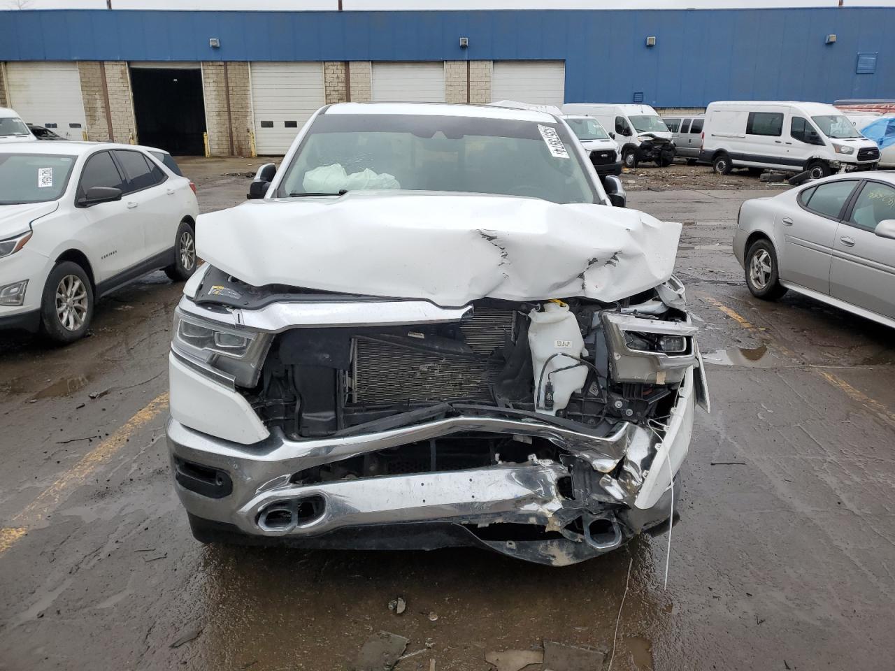 2022 RAM 1500 VIN 1C6SRFHT9NN320385 Copart auction photo, front end damage thumbnail 5