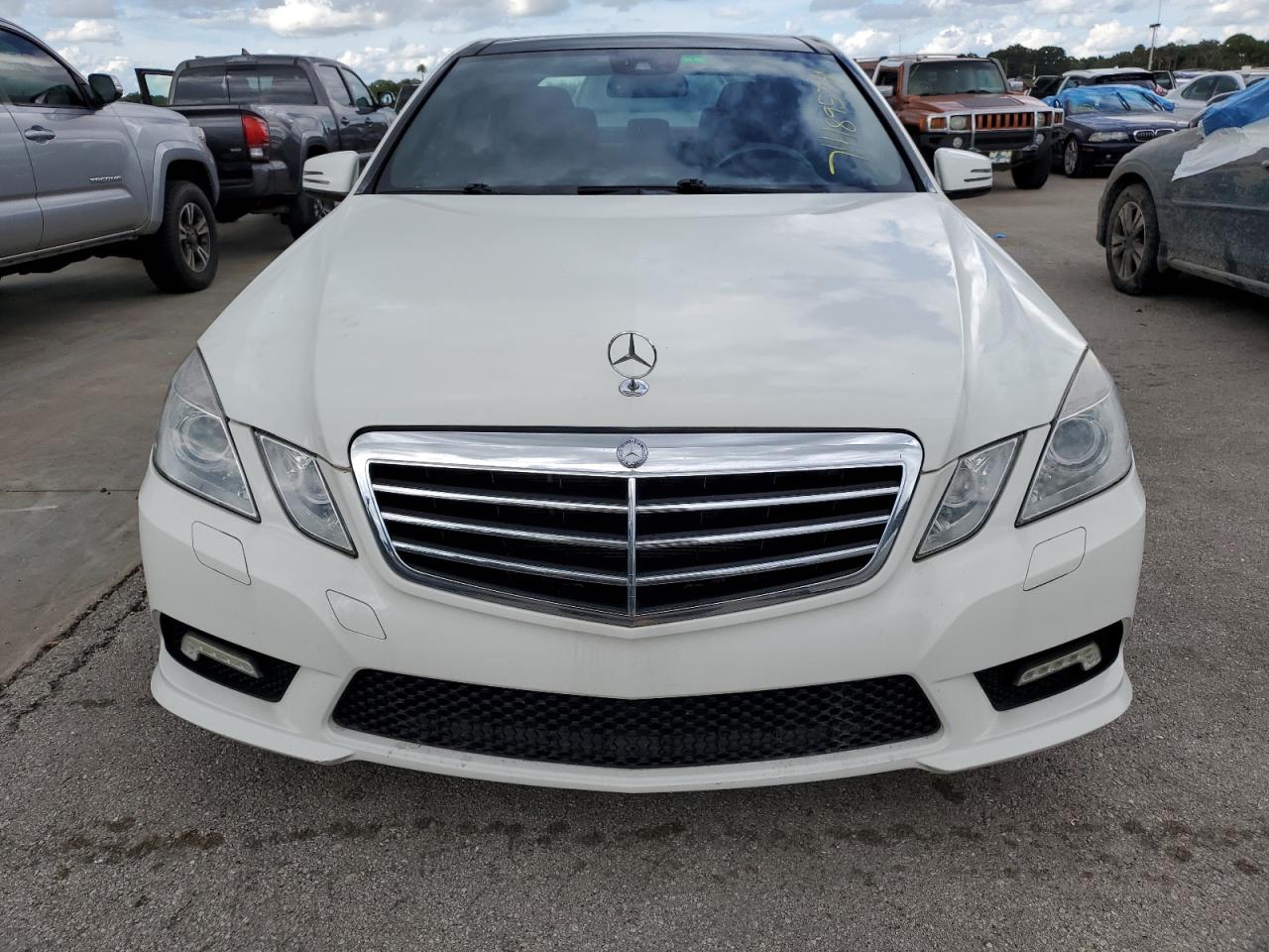 2011 Mercedes-Benz E-klasse VIN WDDHF5GB4BA374104 Copart auction photo, water/flood damage thumbnail 5