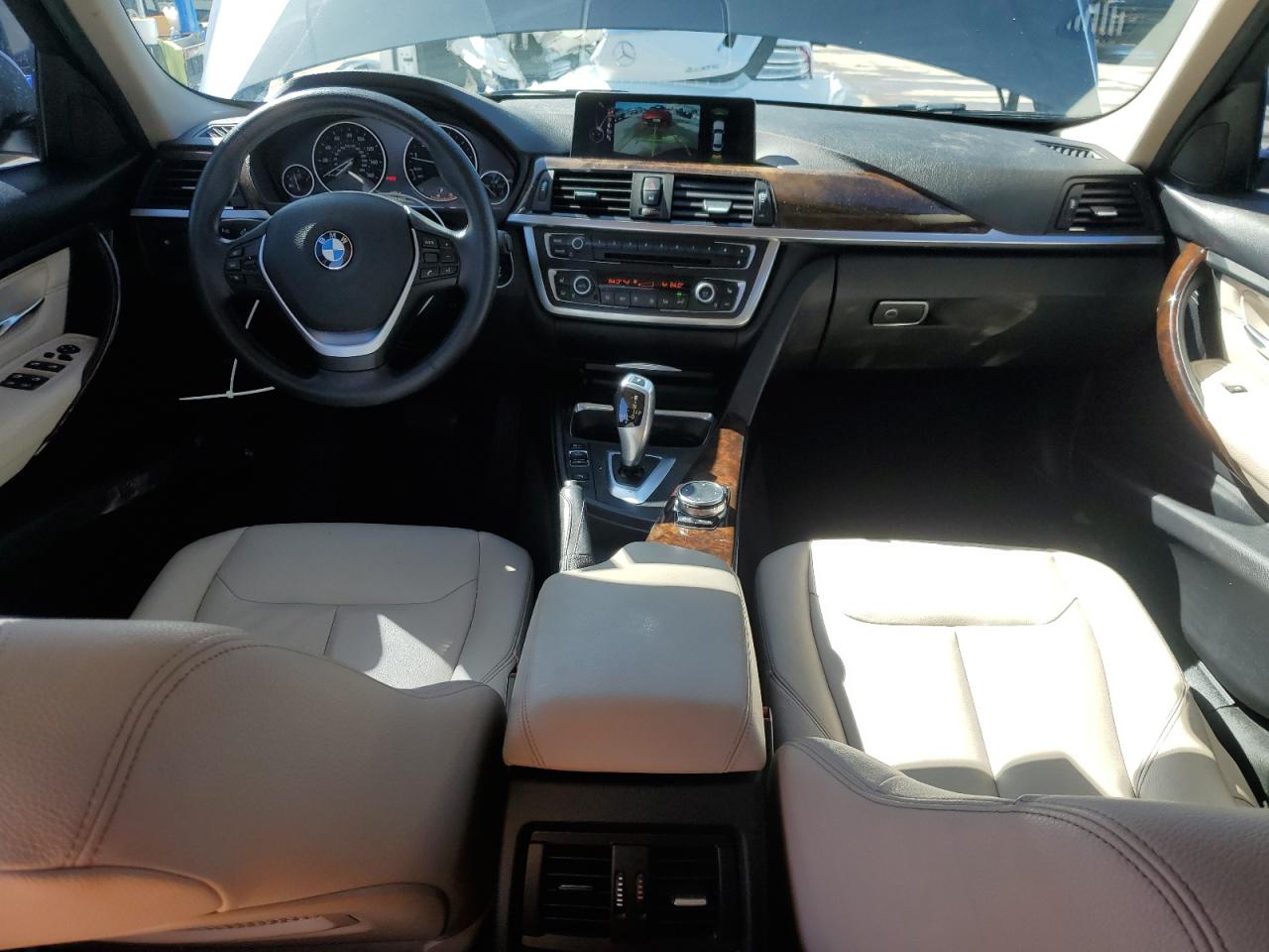2015 BMW 3er VIN WBA3B3C50FF548227 Copart auction photo, rear end damage thumbnail 8