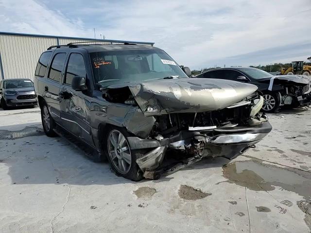 2002 Chevrolet Tahoe VIN 1GNEC13Z32R249394 Copart auction photo, front end / side damage thumbnail 11
