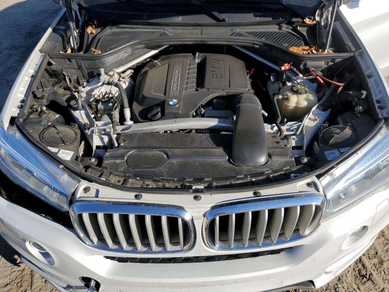 2017 BMW X5 VIN 5UXKR0C31H0V72595 Copart auction photo, rear end / front end damage thumbnail 13