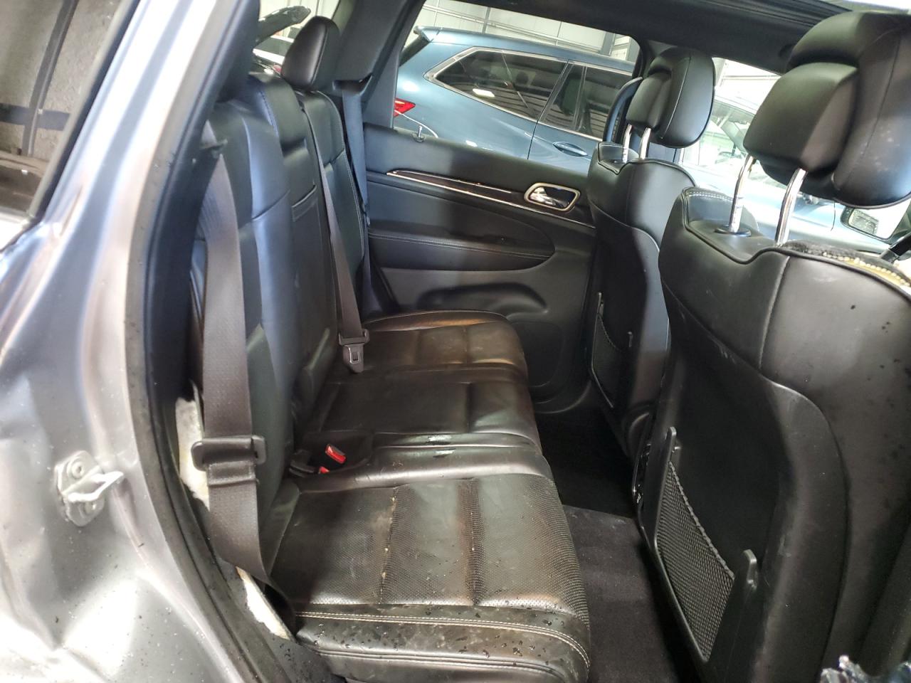 2017 Jeep Grand Cherokee VIN 1C4RJFCG8HC608245 Copart auction photo, rear end / side damage thumbnail 10